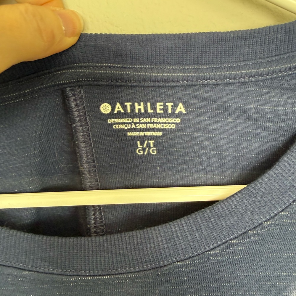 Athleta Women's Navy Tie-Dye Top LT - Picture 3 of 4